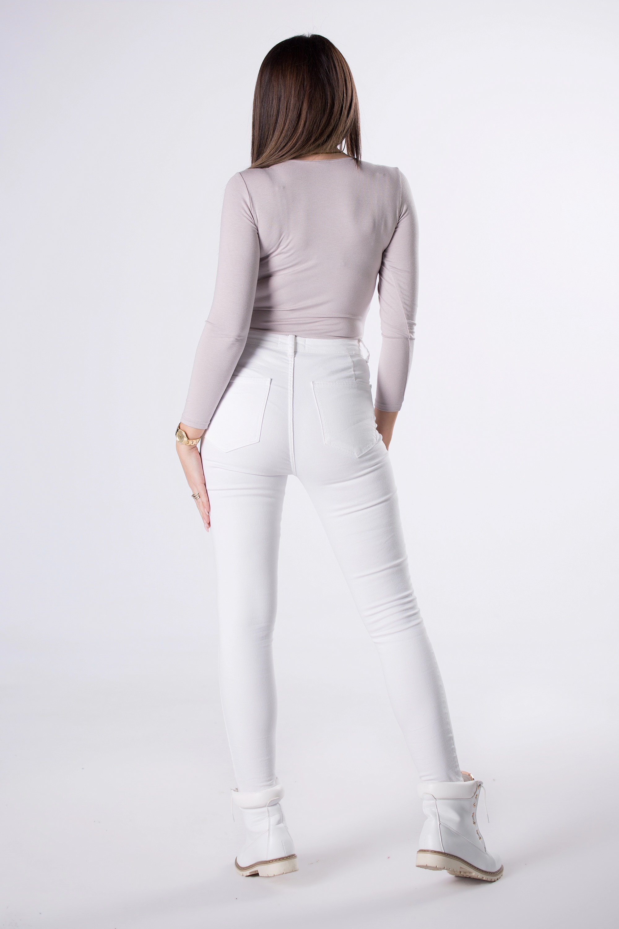 Dámske body , M